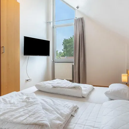Haus W 8 * Röbel